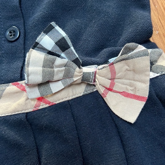 Gorgeous Burberry polo tee with cap sleeves and ruffle bottom size small or 4-5T - Picture 3 of 3